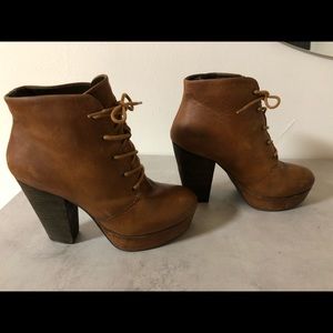 Steve Madden Raspy Cognac Booties
